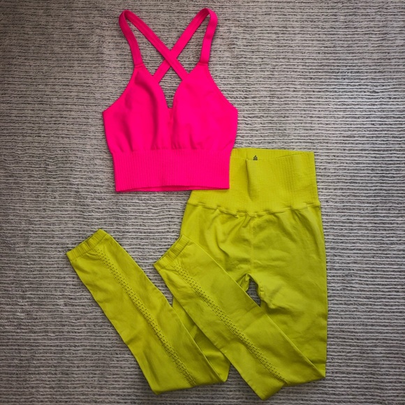 NEW SET!✨Free People Movement Good Karma Top and Leggings Set XS/S - Picture 3 of 16